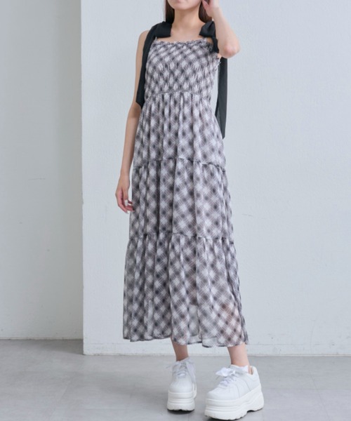OLIVE des OLIVE(オリーブデオリーブ)の「ティアードシャーリングワンピ(ワンピース・レディース・ホワイト/ブラック/サックスブルー/オフホワイト・MEDIUM/SMALL)」の19枚目の写真