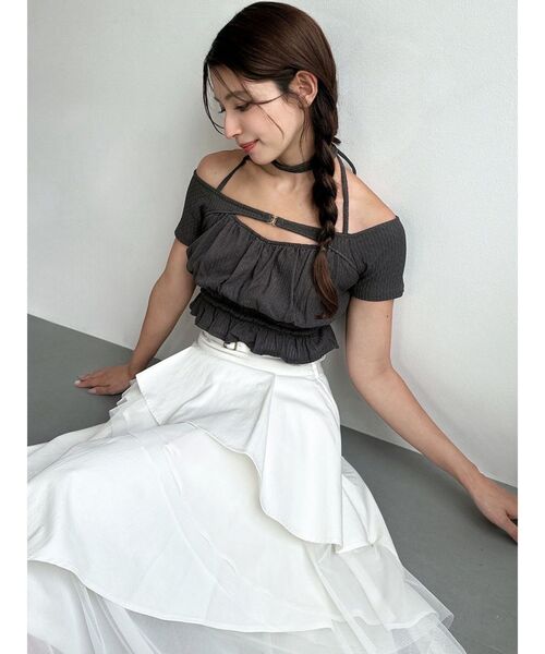 RESEXXY(リゼクシー)の「フリルデザイカットトップス(Tシャツ/カットソー・レディース・チャコールグレー/ホワイト/ピンク・FREE)」の7枚目の写真
