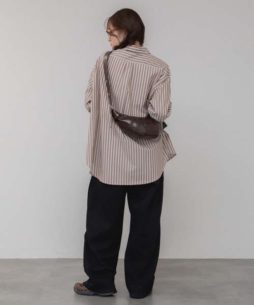 HEILIS(ヘイリス)の「クロワッサンベルトショルダーバッグ / 秋 ホーボーバッグ ハンドバッグ 韓国 ブラウン ブラック(ショルダーバッグ・レディース・ブラック/ブラウン・FREE)」の9枚目の写真
