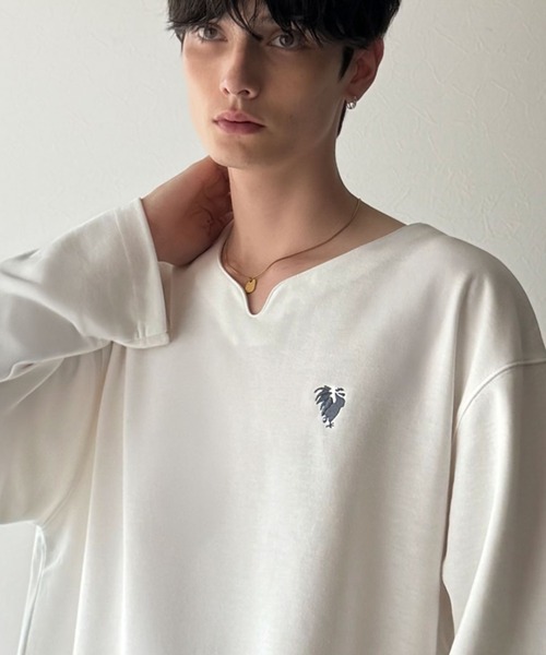 Classical Origin(クラシカルオリジン)の「「韓国トレンド。」ポンチ素材Vネック胸刺繍Tシャツ/Soft Ponte V-Neck T-Shirt(Tシャツ/カットソー・メンズ・ブラック/ホワイト・SMALL/MEDIUM/LARGE)」の16枚目の写真