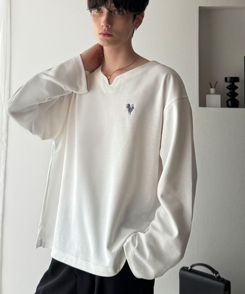 Classical Origin(クラシカルオリジン)の「「韓国トレンド。」ポンチ素材Vネック胸刺繍Tシャツ/Soft Ponte V-Neck T-Shirt(Tシャツ/カットソー・メンズ・ブラック/ホワイト・SMALL/MEDIUM/LARGE)」の6枚目の写真
