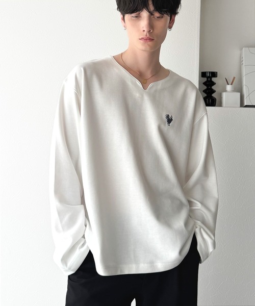Classical Origin(クラシカルオリジン)の「「韓国トレンド。」ポンチ素材Vネック胸刺繍Tシャツ/Soft Ponte V-Neck T-Shirt(Tシャツ/カットソー・メンズ・ブラック/ホワイト・SMALL/MEDIUM/LARGE)」の5枚目の写真