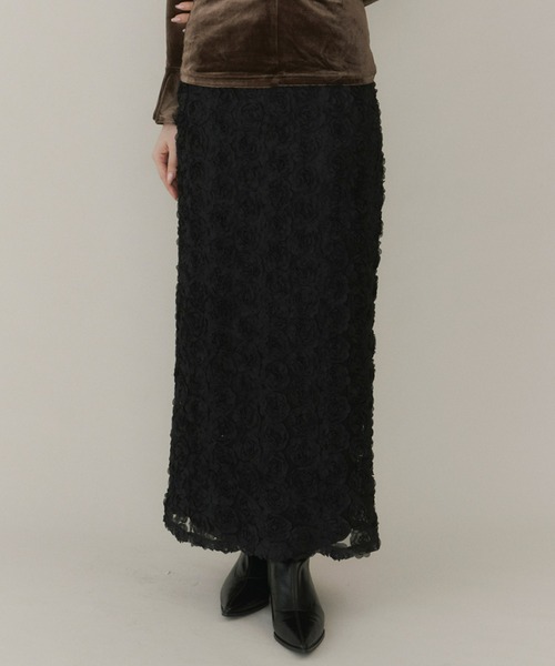 Olu.（オルドット）の「フラワーIラインスカート（スカート・レディース・ブラック/ベージュ/ホワイト・0/1）」の3枚目の写真