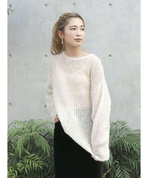 Ungrid（アングリッド）の「アルパカ混透かし編みニット（ニット/セーター・レディース・アイボリー/ブラウン/レッド/ライトグレー・FREE）」の2枚目の写真