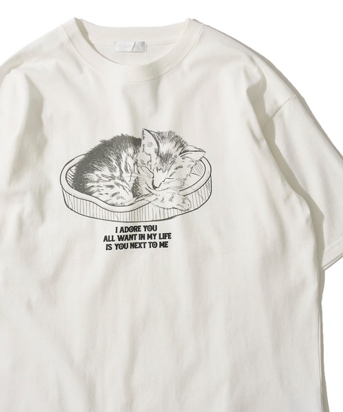 ADPOSION（アドポーション）の「ネコ グラフィックプリント クルーネックTシャツ / アニマルプリントTシャツ（Tシャツ/カットソー・レディース・ホワイト系2/ホワイト系1/グレー系1/グレー系2・X-LARGE/LARGE/MEDIUM）」の2枚目の写真