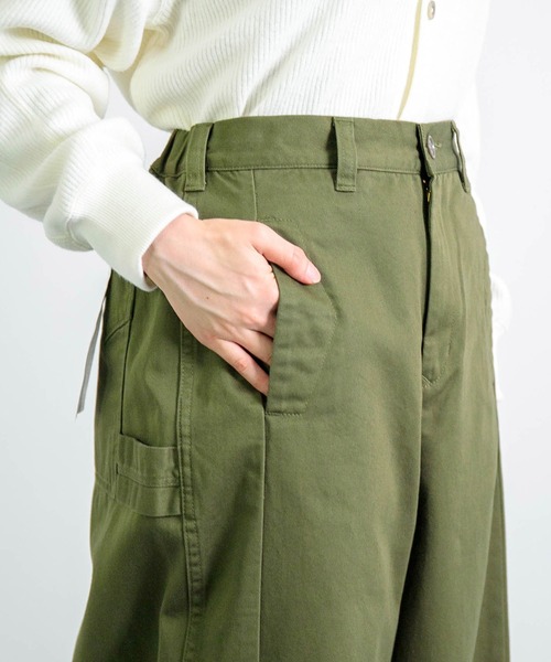 D.M.G.（ドミンゴ）の「[D.M.G. / ディーエムジー] チノ ボリュームペインターパンツ（チノパンツ・レディース・ベージュ/オリーブ/ブラック/ライトグレー・M/S）」の6枚目の写真