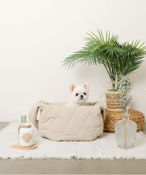 moncheri(モンシェリ)の「キルティングコンパクトスリングバッグ【収納・飛び出し防止リード付・長さ調節可能・6㎏まで対応】(ペット用キャリーケース・レディース・ベージュ・FREE)」の22枚目の写真