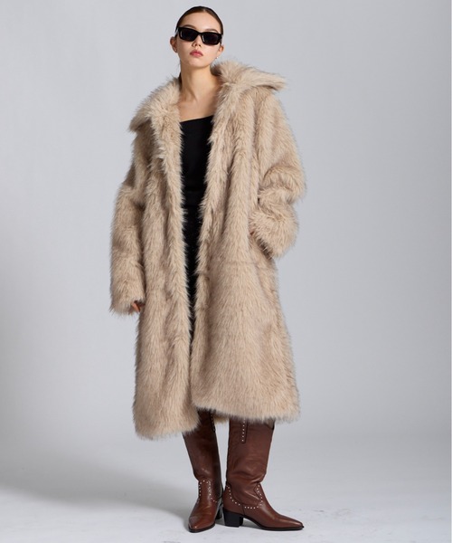 Just a noon レッド ファーコート JUST A NOON（ジャストアヌーン）の「ボリュームファーコート（その他