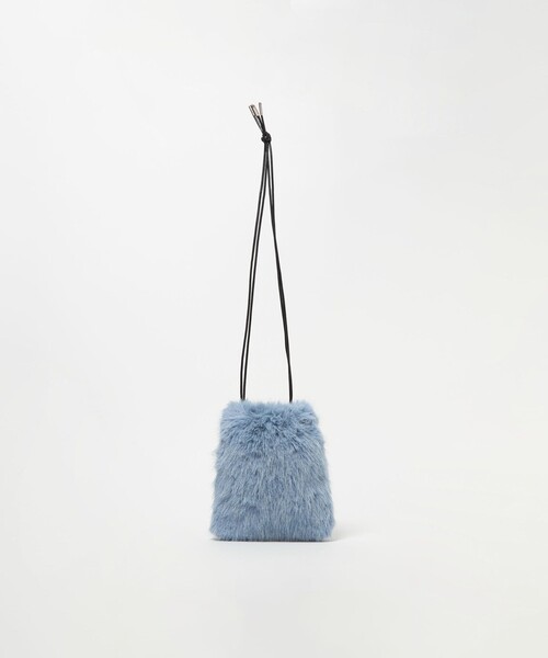 UNITED ARROWS（ユナイテッドアローズ）の「フェイクファー ドロストバッグ（ショルダーバッグ・レディース・ダークグレー/ライトブルー・FREE）」の19枚目の写真