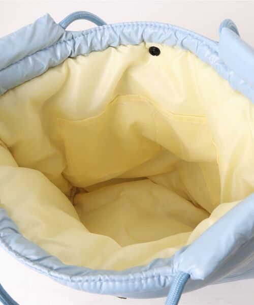 KiU(キウ)の「KiU/キウ トートバッグ パフィーパラコードトートバッグ K487(トートバッグ・メンズ・シルバー/ブラック/サックスブルー・FREE)」の9枚目の写真