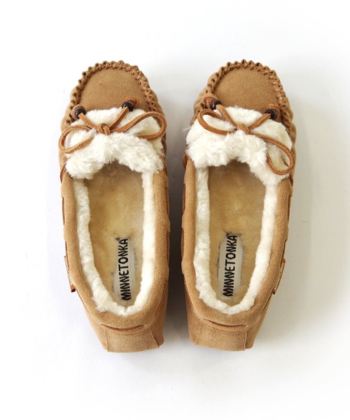 Minnetonka（ミネトンカ）の「MINNETONKA（ミネトンカ） / ウッドビーズ ボアモカシンシューズ KYRA SLIPPER（モカシン/デッキシューズ・レディース・ブラック/チャコールグレー/ベージュ・5/6/7/8/9）」の10枚目の写真