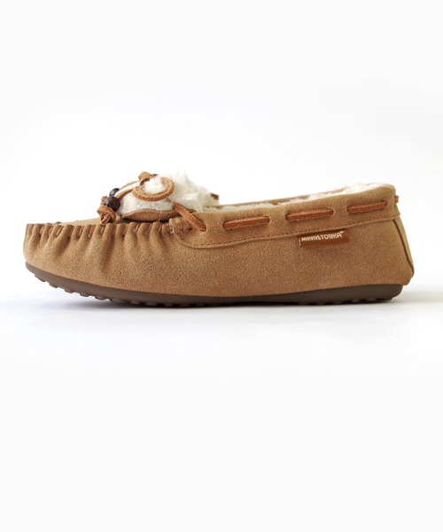 Minnetonka（ミネトンカ）の「MINNETONKA（ミネトンカ） / ウッドビーズ ボアモカシンシューズ KYRA SLIPPER（モカシン/デッキシューズ・レディース・ブラック/チャコールグレー/ベージュ・5/6/7/8/9）」の5枚目の写真
