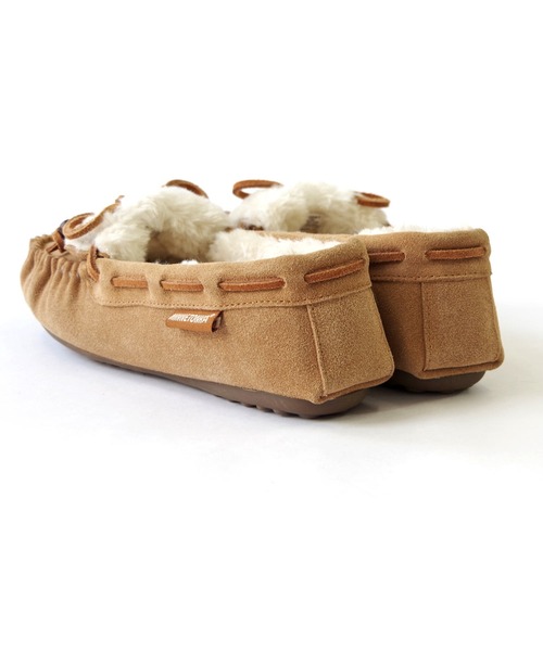Minnetonka（ミネトンカ）の「MINNETONKA（ミネトンカ） / ウッドビーズ ボアモカシンシューズ KYRA SLIPPER（モカシン/デッキシューズ・レディース・ブラック/チャコールグレー/ベージュ・5/6/7/8/9）」の7枚目の写真