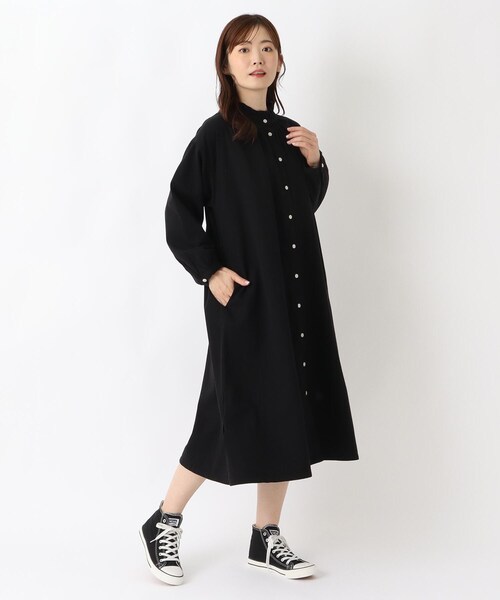 one'sterrace(ワンズテラス)の「インディゴデニム ネックフリル前開きワンピース(ワンピース・レディース・ブラック系8/ネイビー系5・02)」の11枚目の写真