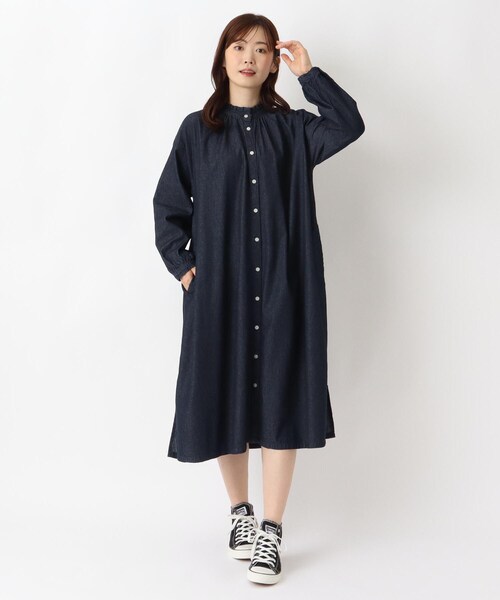 one'sterrace(ワンズテラス)の「インディゴデニム ネックフリル前開きワンピース(ワンピース・レディース・ブラック系8/ネイビー系5・02)」の13枚目の写真