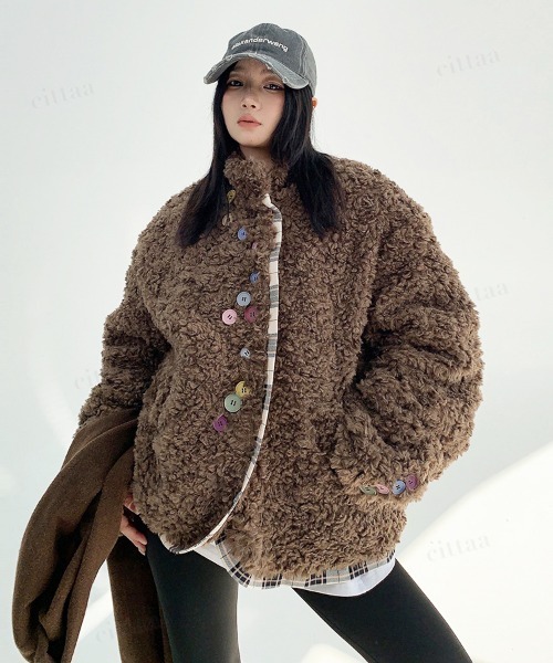 Dalfwin(ダールフィン)の「韓国ファッション ランダムボタンチェックラインプードルコート(その他アウター・レディース・ダークブラウン・FREE)」の5枚目の写真