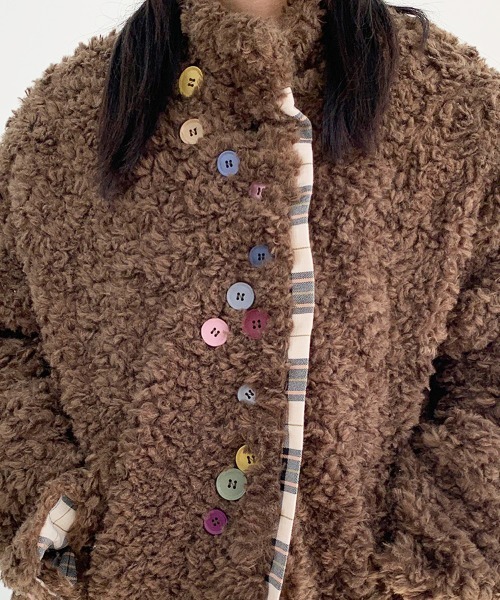 Dalfwin(ダールフィン)の「韓国ファッション ランダムボタンチェックラインプードルコート(その他アウター・レディース・ダークブラウン・FREE)」の8枚目の写真