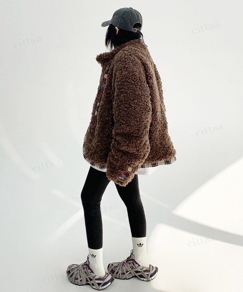 Dalfwin(ダールフィン)の「韓国ファッション ランダムボタンチェックラインプードルコート(その他アウター・レディース・ダークブラウン・FREE)」の13枚目の写真