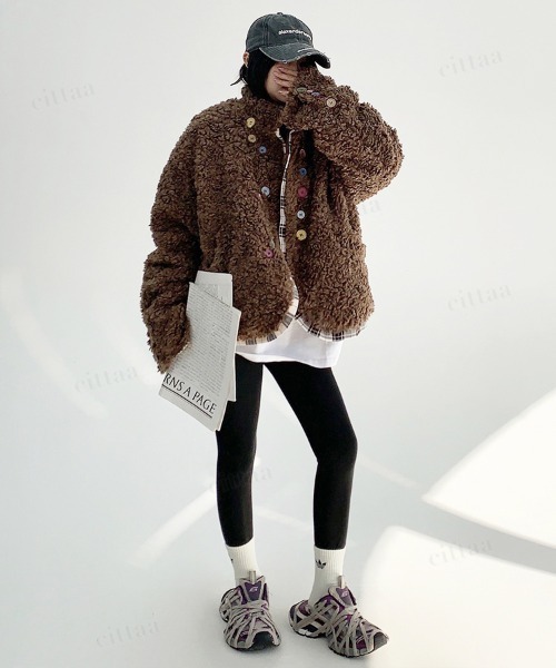 Dalfwin(ダールフィン)の「韓国ファッション ランダムボタンチェックラインプードルコート(その他アウター・レディース・ダークブラウン・FREE)」の14枚目の写真