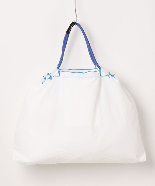 MAZEMAZE(マゼマゼ)の「8begin bag(Lサイズ)(トートバッグ・レディース・ベージュ/イエロー/インディゴブルー/パープル/オレンジ/ホワイト/ホワイト系その他/ブラック/ブルー/ナチュラル・FREE)」の11枚目の写真