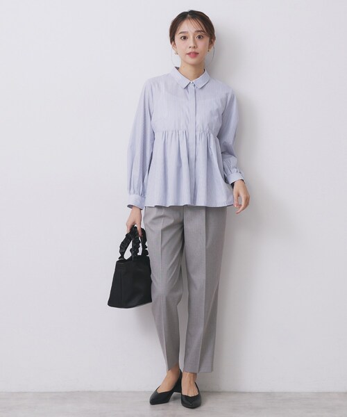 index（インデックス）の「ラメストライプ衿付きペプラムブラウス【洗濯機OK/イージーアイロン/防シワ】《6col》（シャツ/ブラウス・レディース・オフホワイト/ネイビー系5/ブラウン系その他3/サックスブルー系2/ホワイト系9/グリーン系3・40/42/38/36）」の7枚目の写真