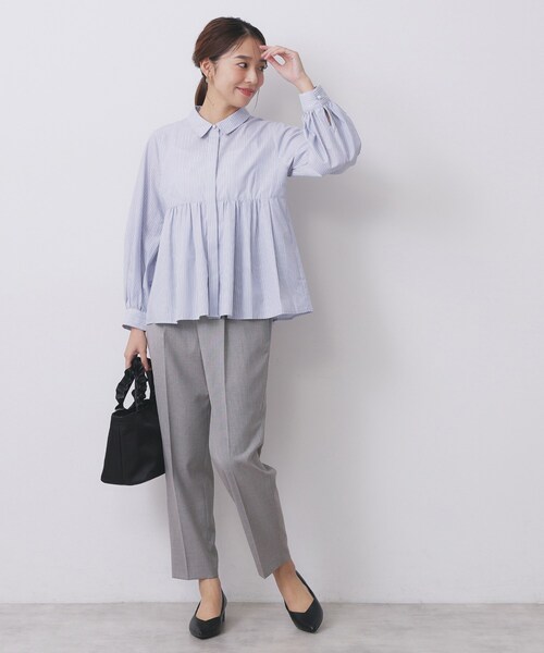 index（インデックス）の「ラメストライプ衿付きペプラムブラウス【洗濯機OK/イージーアイロン/防シワ】《6col》（シャツ/ブラウス・レディース・オフホワイト/ネイビー系5/ブラウン系その他3/サックスブルー系2/ホワイト系9/グリーン系3・40/42/38/36）」の8枚目の写真