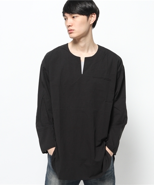 OUTLET(アウトレット)の「【WHO'S WHO gallery】GGキーネックシャツ(シャツ/ブラウス・メンズ・ブラック/オリーブ・MEDIUM/LARGE)」の1枚目の写真