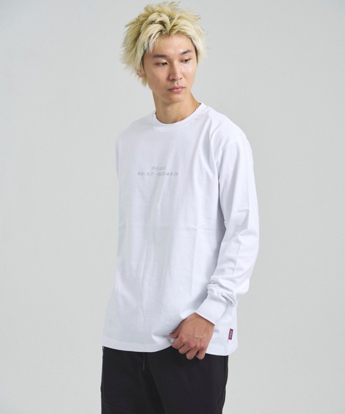 PARIS SAINT-GERMAIN(パリサンジェルマン)の「PSG_メタリックロゴ-LSTEE(Tシャツ/カットソー・メンズ・ホワイト/ブラック・L/XL/M)」の5枚目の写真