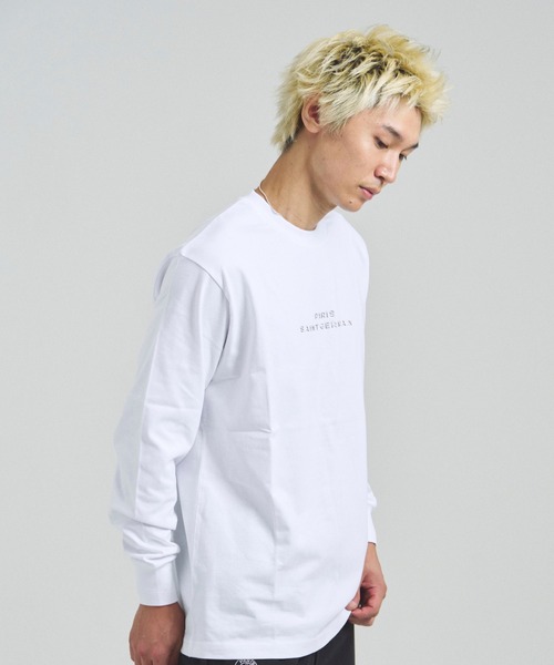 PARIS SAINT-GERMAIN(パリサンジェルマン)の「PSG_メタリックロゴ-LSTEE(Tシャツ/カットソー・メンズ・ホワイト/ブラック・L/XL/M)」の6枚目の写真