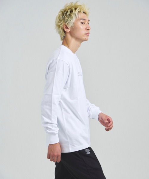 PARIS SAINT-GERMAIN(パリサンジェルマン)の「PSG_メタリックロゴ-LSTEE(Tシャツ/カットソー・メンズ・ホワイト/ブラック・L/XL/M)」の8枚目の写真