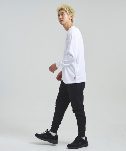 PARIS SAINT-GERMAIN(パリサンジェルマン)の「PSG_メタリックロゴ-LSTEE(Tシャツ/カットソー・メンズ・ホワイト/ブラック・L/XL/M)」の15枚目の写真