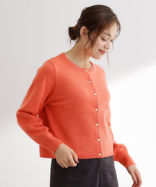 grove(グローブ)の「【毛玉軽減/洗える】編地切替カーディガン(カーディガン/ボレロ・レディース・ブラック/カーキ/オフホワイト/ライトグレー系9/オレンジ・02/03/01/04/05)」の20枚目の写真