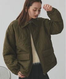 ad thie（アドティエ）の「パデッドキルト襟付きジャケット（ブルゾン・レディース）」