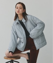 ad thie（アドティエ）の「パデッドキルト 襟付きジャケット（カバーオール）」