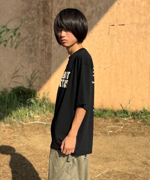 CELENA BEATS(セレナビーツ)の「「デビューまでスラストンズ」 ロゴデザイン オリジナルTシャツ(Tシャツ/カットソー・メンズ・ブラック系その他/ホワイト系その他/ホワイト/ブラック・L/M/S)」の14枚目の写真