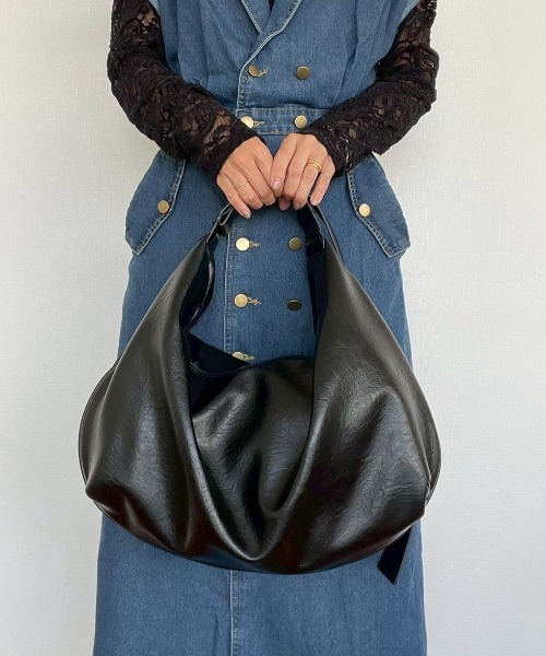 AMAIL（アマイル）の「Simple Big Bag（ショルダーバッグ・レディース・ブラック・FREE）」の10枚目の写真