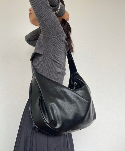 AMAIL（アマイル）の「Simple Big Bag（ショルダーバッグ・レディース・ブラック・FREE）」の5枚目の写真