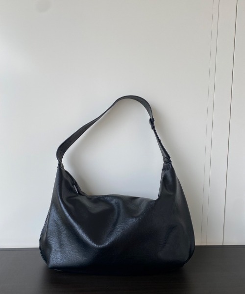 AMAIL（アマイル）の「Simple Big Bag（ショルダーバッグ・レディース・ブラック・FREE）」の14枚目の写真