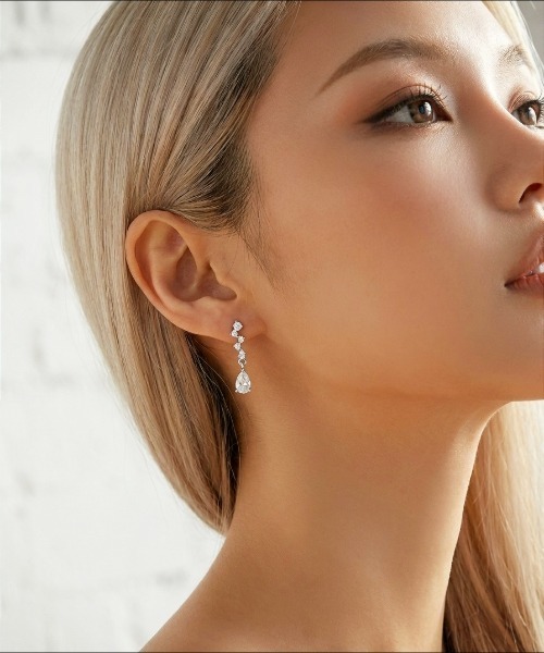 Burner（バーナー）の「【blatto 925silver】シルバー925　ドロップxフラワーラインストーンピアス esm-pierce-55-18【RBTS】（ピアス（両耳用）・レディース・ゴールド/シルバー・FREE）」の2枚目の写真
