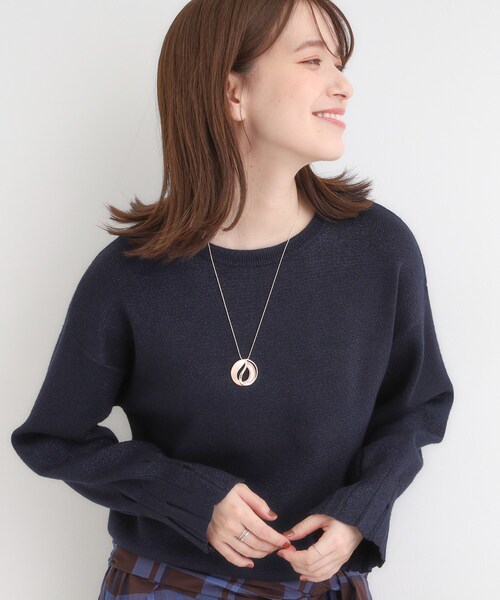 DRESKIP（ドレスキップ）の「【S-LL】お袖タックが女性らしさをプラス 華やかラメニット（ニット/セーター・レディース・ゴールド/ネイビー/パープル/シルバー・02/01/04/03）」の2枚目の写真