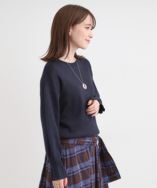 DRESKIP（ドレスキップ）の「【S-LL】お袖タックが女性らしさをプラス 華やかラメニット（ニット/セーター・レディース・ゴールド/ネイビー/パープル/シルバー・02/01/04/03）」の14枚目の写真