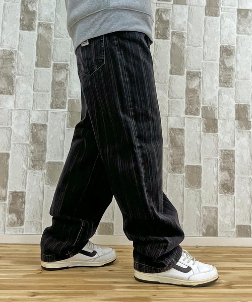 Carhartt WIP（カーハートダブリューアイピー）の「WIP ライランパンツ ストレートデニムパンツ Rylan Pant（デニムパンツ・メンズ・ブラック・34/32/30）」の14枚目の写真