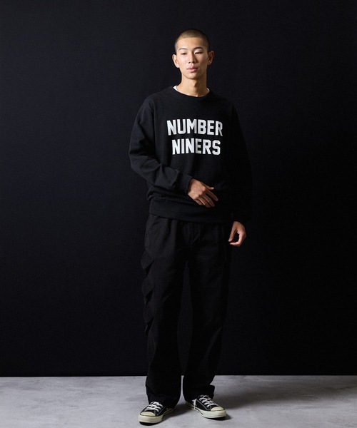 NUMBER (N)INE（ナンバーナイン）の「NUMBER NINERS PRINTED CLASSIC CREWNECK SWEATSHIRT / ナンバー ナイナーズ ロゴプリント クラシック クルーネック スウェットシャツ（スウェット・メンズ・ブラック/トップグレー・M/L/XL）」の6枚目の写真