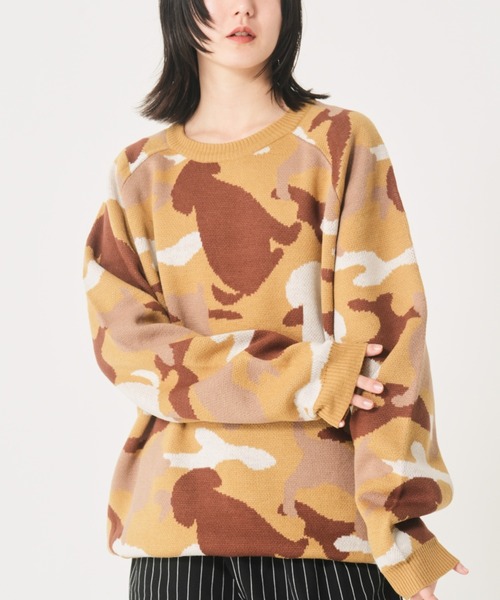 CORISCO（コリスコ）の「アニマルカモフラ柄ニット(M1)（ニット/セーター・メンズ・カーキ系2/ベージュ系1/グレー系2/カーキ系1/ベージュ系2/グレー系1・X-LARGE/LARGE/MEDIUM）」の4枚目の写真
