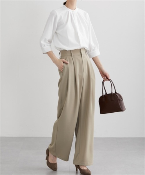 nissen（ニッセン）の「七分袖スタンドカラーカットソーブラウス【ＵＶカット・洗濯機ＯＫ】（シャツ/ブラウス・レディース・オフホワイト/ライトピンク/グレー/ブルー・L/M/3L/LL）」の6枚目の写真