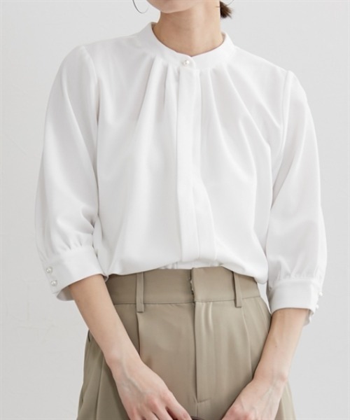 nissen（ニッセン）の「七分袖スタンドカラーカットソーブラウス【ＵＶカット・洗濯機ＯＫ】（シャツ/ブラウス・レディース・オフホワイト/ライトピンク/グレー/ブルー・L/M/3L/LL）」の8枚目の写真