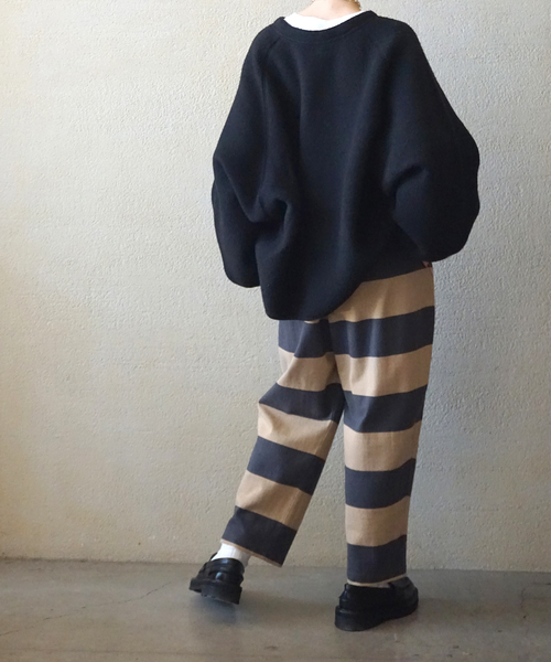 JOURNAL STANDARD LUXE（ジャーナルスタンダード　ラックス）の「ボーダータックパンツ（その他パンツ・レディース・チャコールグレー/ネイビー・FREE）」の5枚目の写真