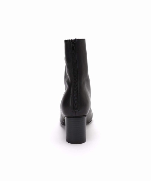 SLOBE IENA（スローブイエナ）の「《WEB限定サイズあり/追加2》SLOBE スクエアトゥショートブーツ（ブーツ・レディース・ブラック/ベージュ系その他・23cm/23.5cm/24cm/24.5cm/25cm）」の16枚目の写真