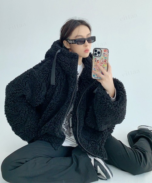 Dalfwin（ダールフィン）の「韓国ファッション バックロゴボアパーカーブルゾン（ブルゾン・レディース・ブラック・FREE）」の9枚目の写真