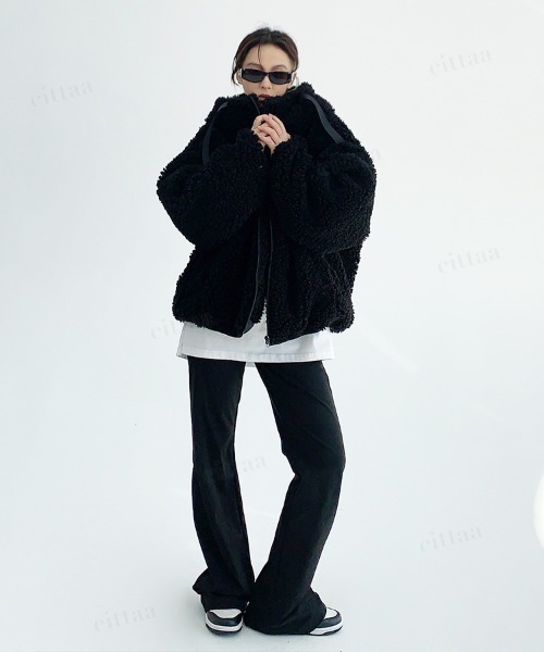 Dalfwin（ダールフィン）の「韓国ファッション バックロゴボアパーカーブルゾン（ブルゾン・レディース・ブラック・FREE）」の10枚目の写真